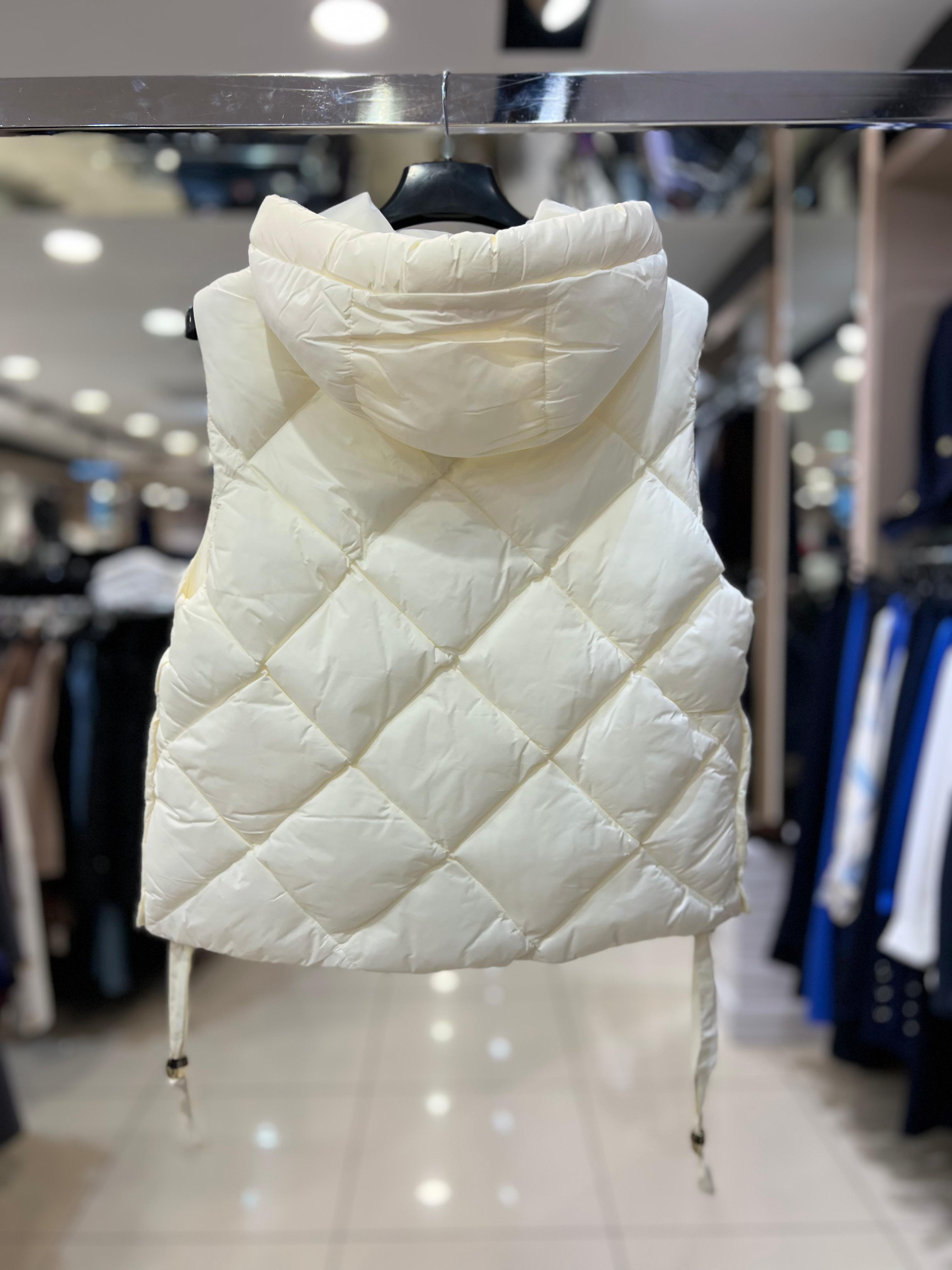 EKOL 25K. 08581 YELEK